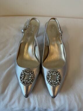 Naturalizer Emily Slingback Pump Heels Women's 8.5W Silver Metallic Pointed Toe